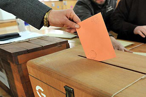 İran&#039;da iki seçim bir arada