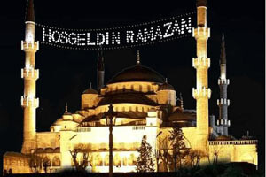 İstanbul&#039;un umudu &#039;Ramazan turistleri&#039;