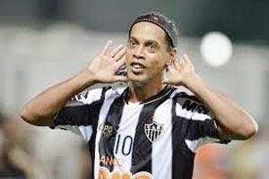 Ronaldinho&#039;dan haber bekliyoruz