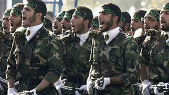 İran 4 bin muhafızını Suriye&#039;ye gönderiyor