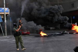 Lübnan&#039;da protestolar devam ediyor