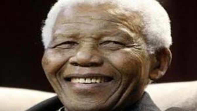 Mandela&#039;nın sağlık durumu kritik