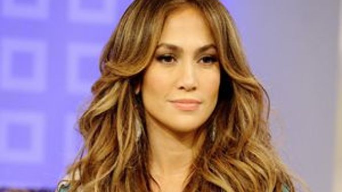 Türkmenbaşı&#039;na Jennifer Lopez&#039;li doğum günü