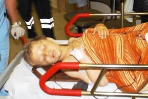 Fethiye&#039;de feci kaza, İngiliz çocuğun iki ayağı koptu