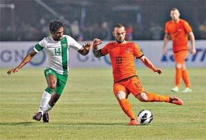Luis van Gaal&#039;den Sneijder&#039;e şok sözler