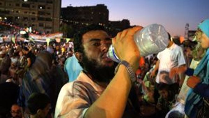 Mısır&#039;da Mursi&#039;ye destek giderek artıyor