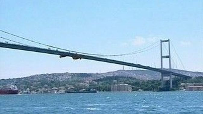 Köprü ve otoyolların 6 aylık geliri 390 milyon lirayı aştı