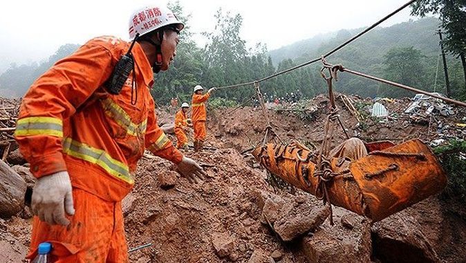 Çin&#039;de toprak kayması, ölü sayısı 43&#039;e yükseldi
