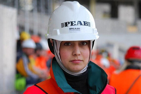 Türk bayan mühendisin yaptığı stadyum açıldı