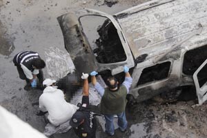 Meksika&#039;da yakılmış beş ceset bulundu