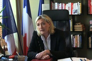 AP, Le Pen&#039;in dokunulmazlığını kaldırdı