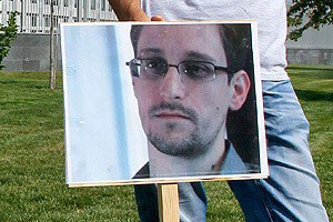 Snowden Rusya&#039;ya sığınmaktan vazgeçti
