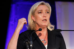 Le Pen&#039;den Avrupa Parlamentosu&#039;na dokunulmazlık tepkisi