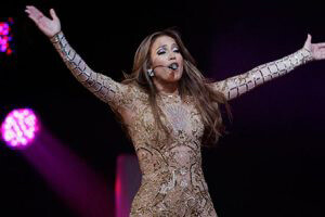 Jennifer Lopez Türkmenistan konseri için özür diledi