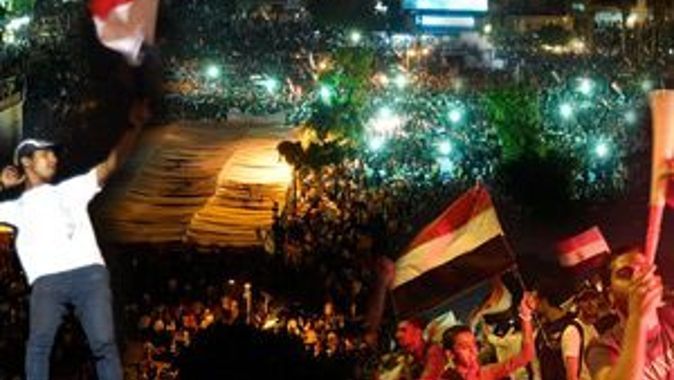 Mursi&#039;nin gidişini böyle kutluyorlar