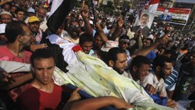 Mısır&#039;da ayaklanma çağrısı