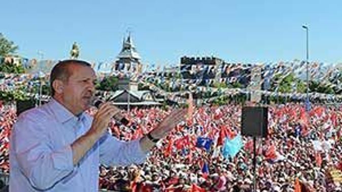 Başbakan Erdoğan yüzde 99,8&#039;le tek lider