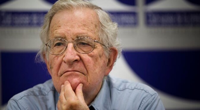Noam Chomsky&#039;den &#039;Mısır&#039;da &#039;iç savaş&#039; uyarısı