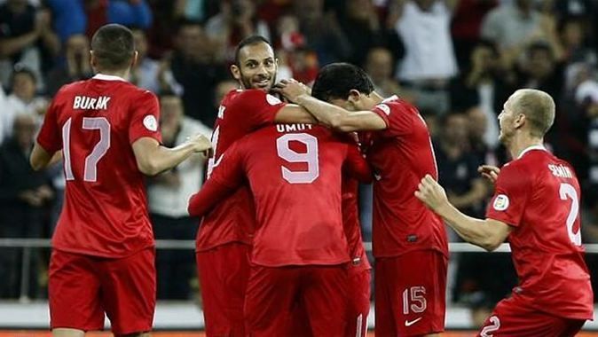 Türkiye Romanya maçı için nefesler tutuldu