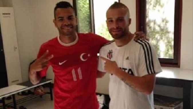 Dentinho Türk Milli Takımı formasını giydi