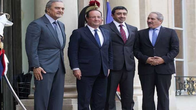 Fransız Başbakanı, Arap Dışişleri Bakanlarıyla Suriye&#039;yi götrüştü
