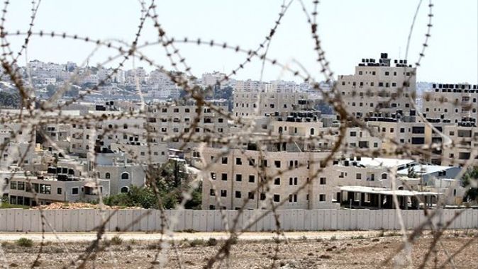 İsrail, Filistinlileri Kudüs&#039;ten çıkmaya zorluyor