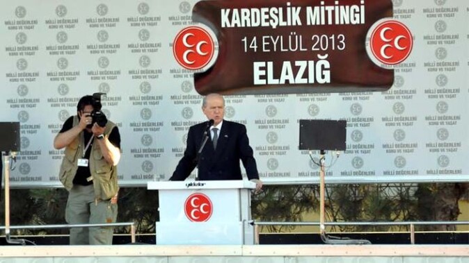 MHP lideri Devlet Bahçeli, Elazığ&#039;da 10 bin kişiye seslendi