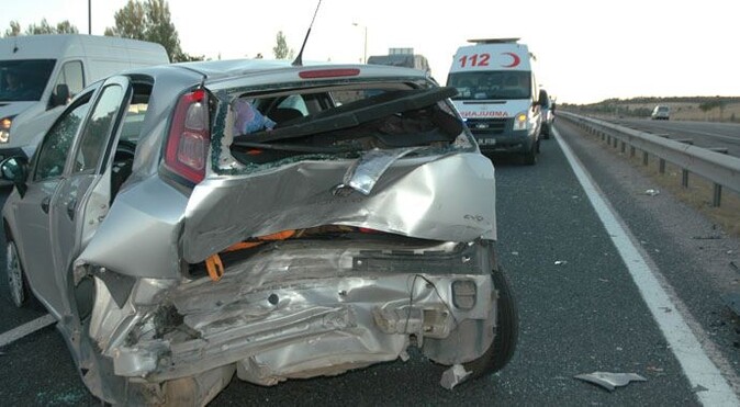 Ankara&#039;da zincirleme trafik kazası, 9 yaralı