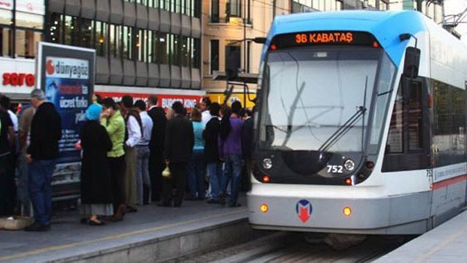 İstanbul&#039;da tramvay seferleri tekrar başladı