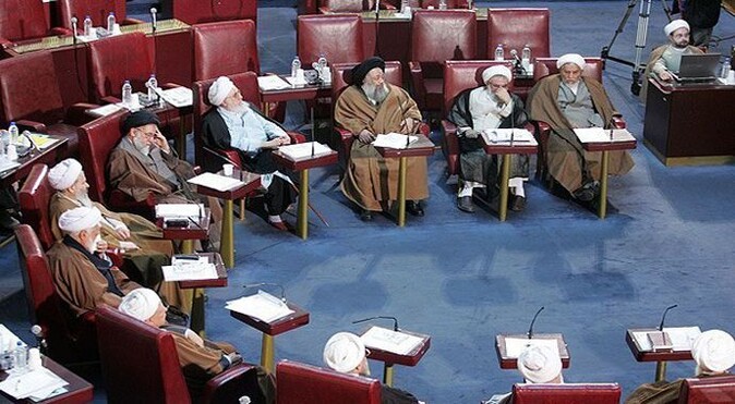 İran Uzmanlar Meclisi toplantısı sona erdi, ABD&#039;ye mesaj var