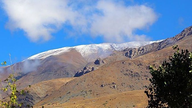 Erzincan&#039;a mevsimin ilk karı yağdı