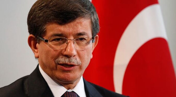 Davutoğlu&#039;ndan gazeteciye büyük tepki
