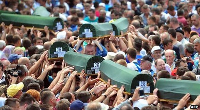 Hollanda&#039;dan Srebrenica katliamı kararı
