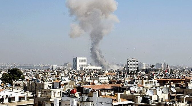 Esad rejimi havan topu ve roketle saldırdı, 56 ölü