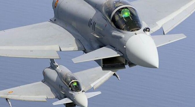 İspanya&#039;da indirimli savaş uçakları satışa çıkarıldı