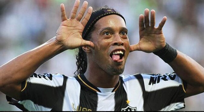 Ronaldinho&#039;nun ağabeyinden Beşiktaş&#039;ı kızdıracak sözler