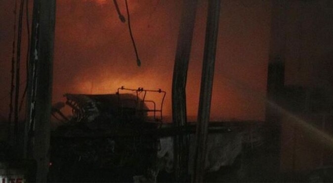 İstanbul&#039;da yangın: 1 ölü
