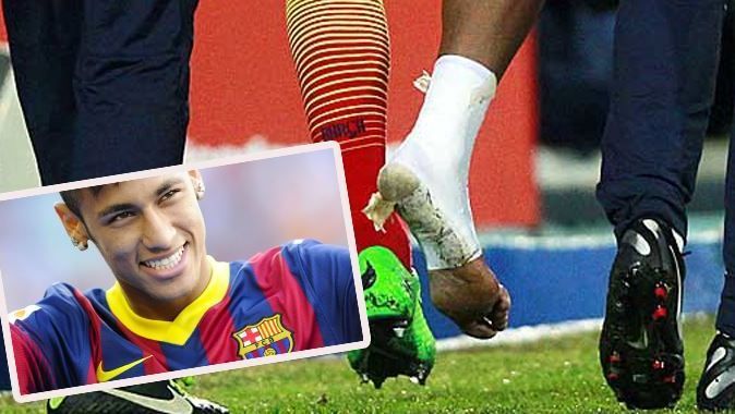 Barcelonalı Neymar&#039;ın ayak bileği döndü!