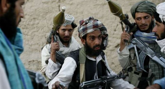 Taliban futbol sahasına roket attı: 3 futbolcu öldü
