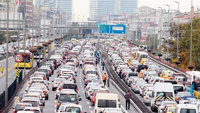 İstanbul&#039;un trafik çilesine neşter vuruluyor