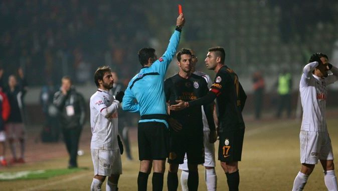 Serdar Özkan&#039;a 3 maç ceza