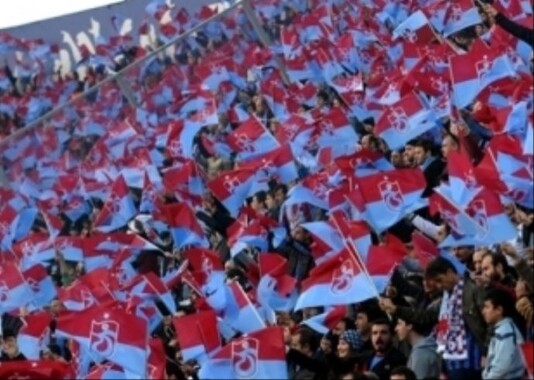 Trabzonspor sokaklara döküldü! Büyük protesto