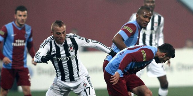 Trabzonspor, Avni Aker&#039;de yenilmiyor