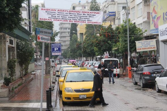 Adana&#039;da Fatih Terim sokağına girmek yasak