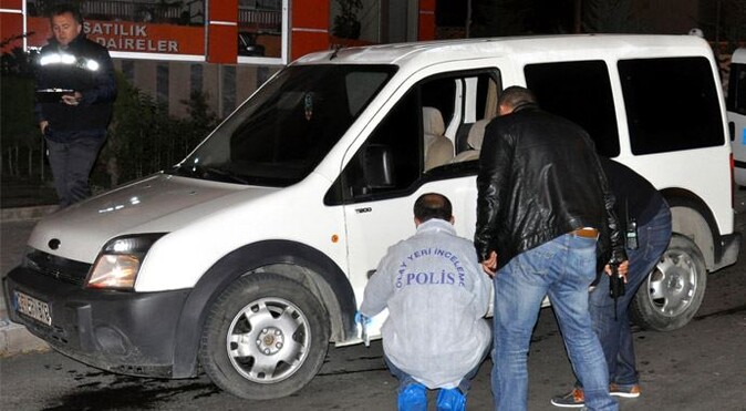 Eskişehir&#039;de silahlı çatışma: 1&#039;i polis, 3 yaralı