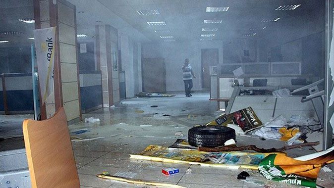 Mardin&#039;de son 3 günde 14 banka yakıldı