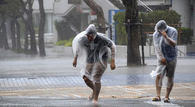 Japonya&#039;yı tayfun vurdu!