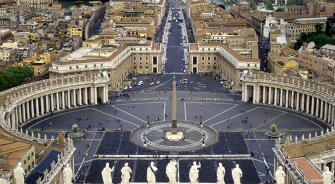 Vatikan&#039;ı karıştıran iddia