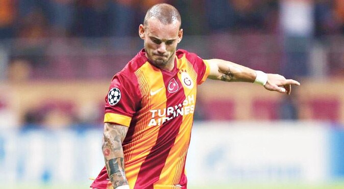 Sneijder, Fenerbahçe&#039;ye odaklandı: Dört gözle derbiyi bekliyorum