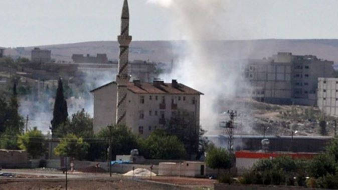 IŞİD, sınır kapısına havanlarla saldırıyor